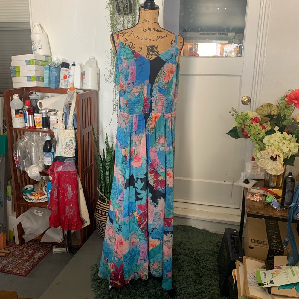 City chic dress